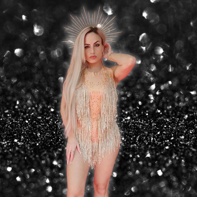Glitz & Glamour