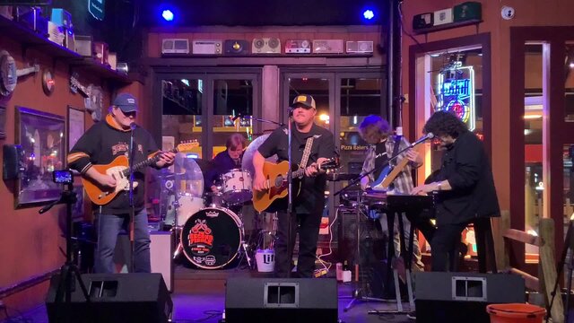 Ain't living long like this (Cover) (Second Fiddle performance.  Nashville Tennessee 2024)