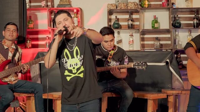+ Moda - Amor (En Vivo)