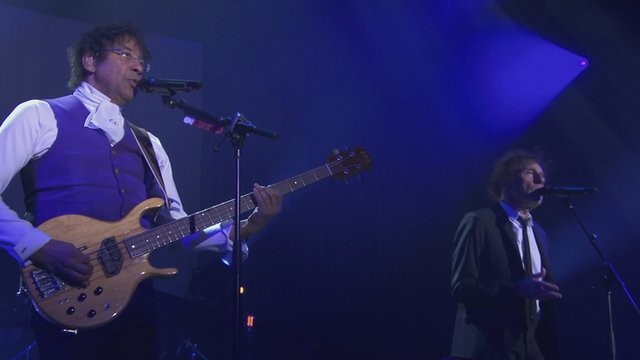 Oiseau malin (Live au Zénith de Paris 2015)