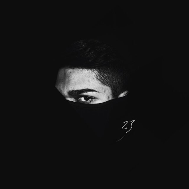 23