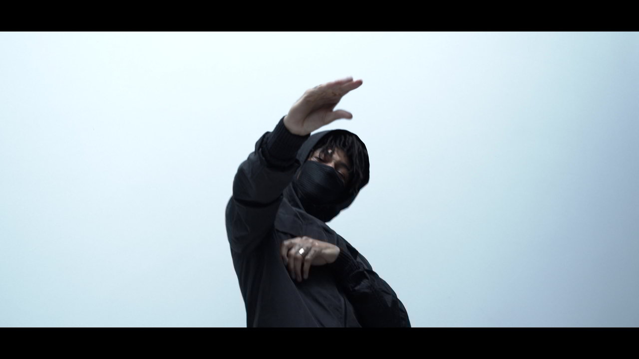 BLK XN BLK.