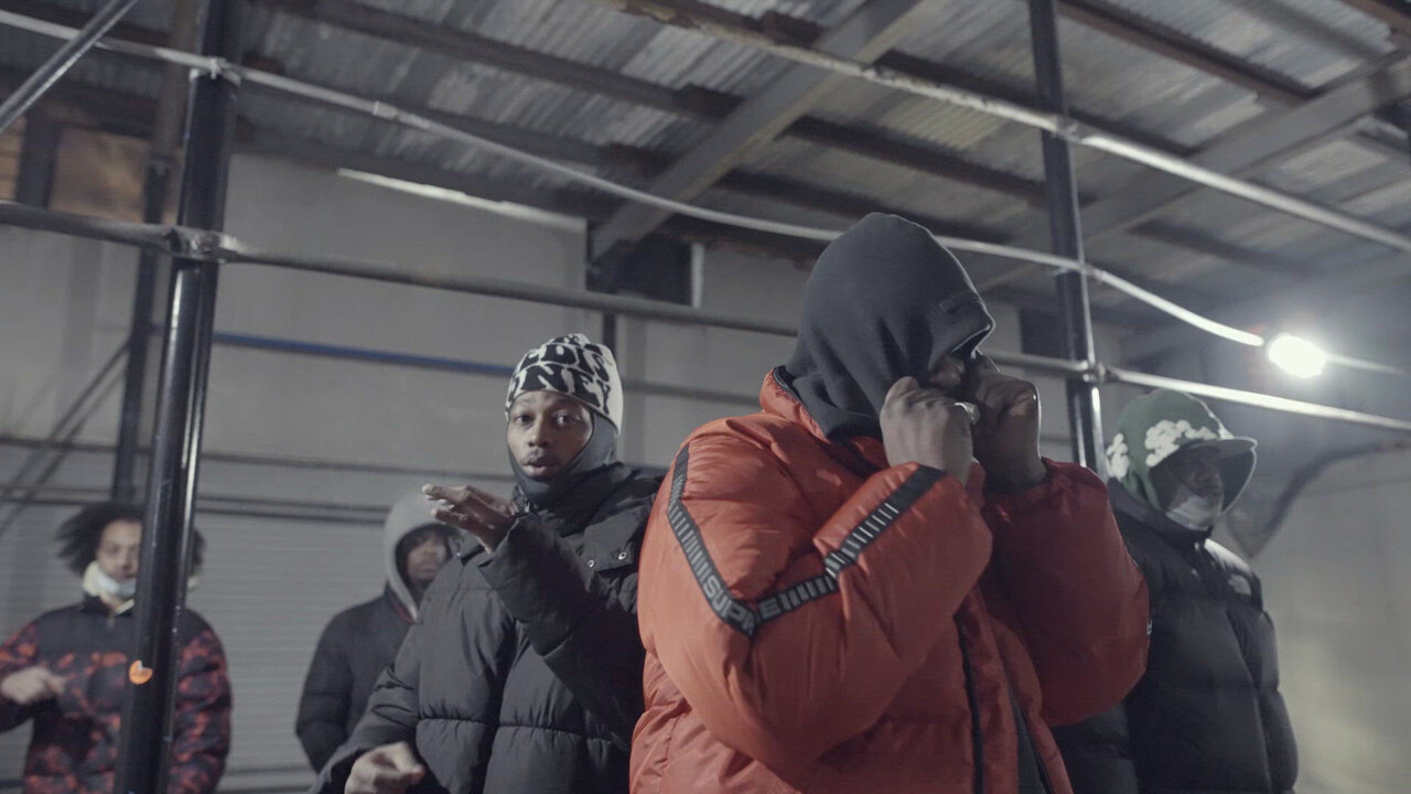 The Mobb (feat. Crisis, Mummz, T.F & OSBE Chill)