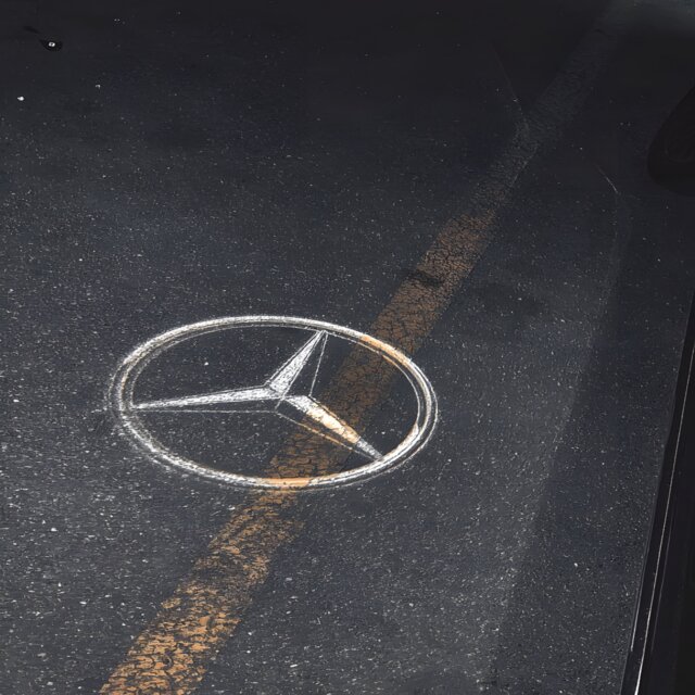 MIDDLE OF THE STREET