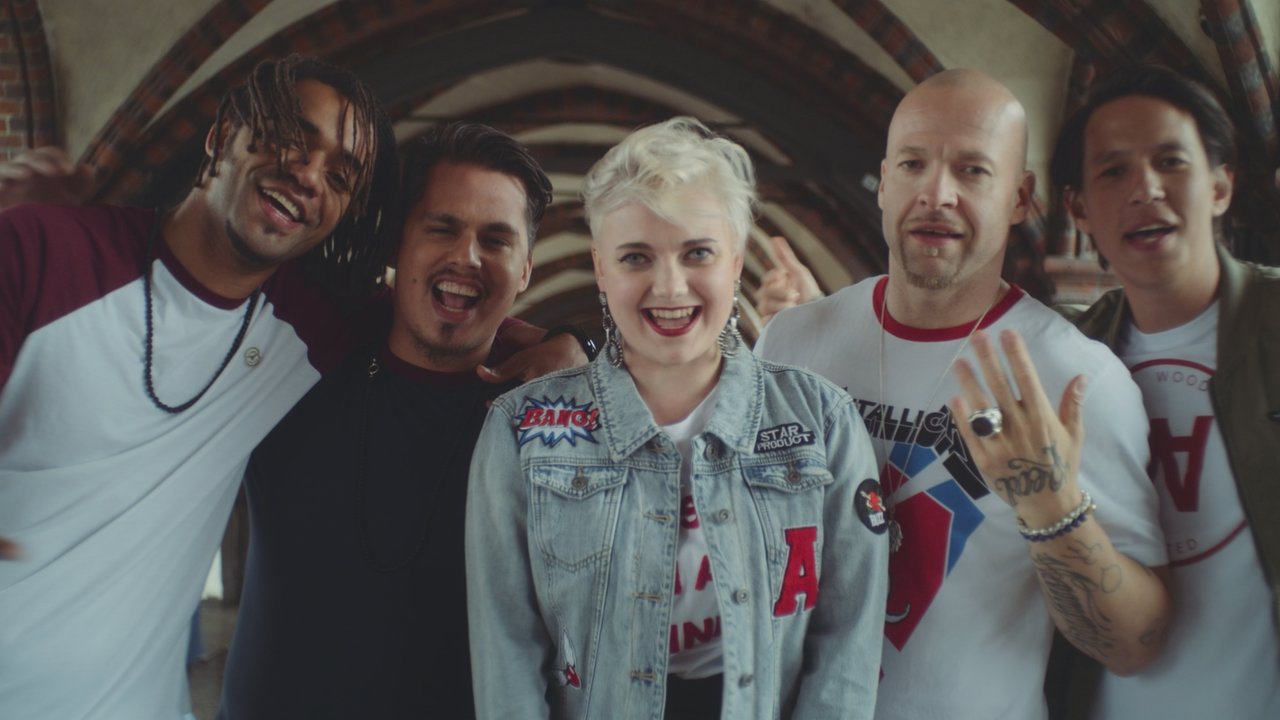 Cool mit mir selbst (feat. Ela) (Offizielles Musikvideo)