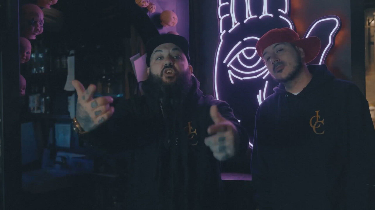 Los Chicos Criollos - Pelicula $hit (Official Music Video)
