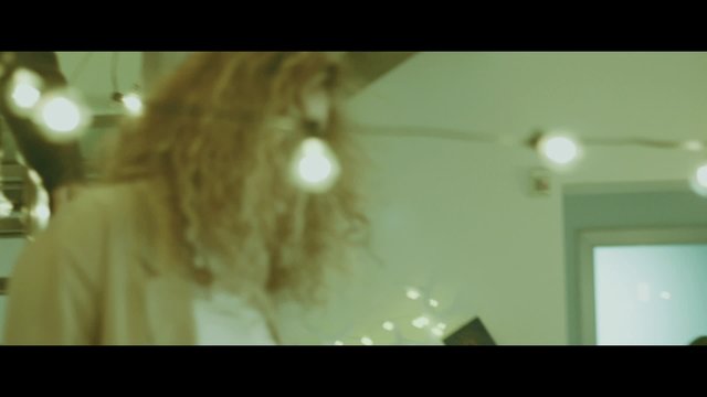 STEPHANYA - Moody - Videoclip ufficiale