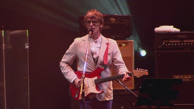 No Te Alejes Tanto de Mí (En Vivo Estadio Vélez Sarsfield)