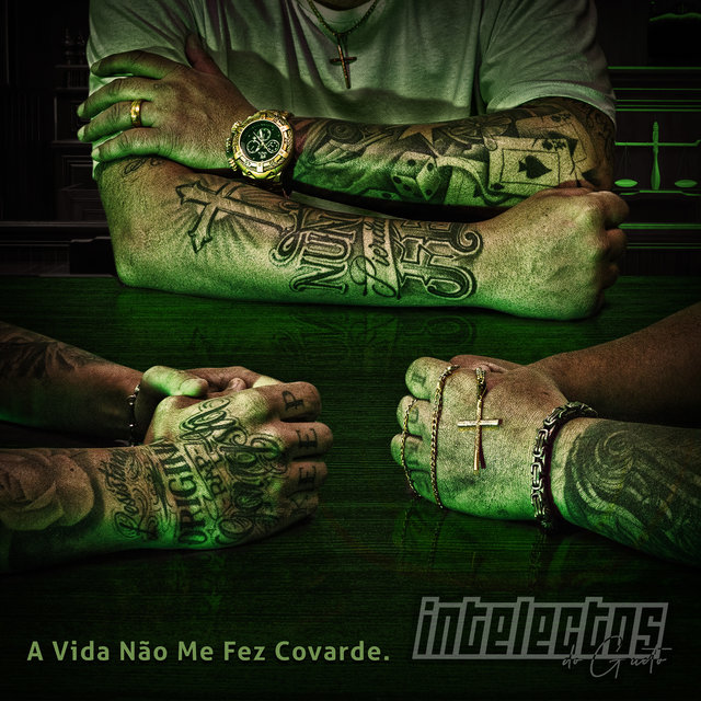 A Vida Não Me Fez Covarde