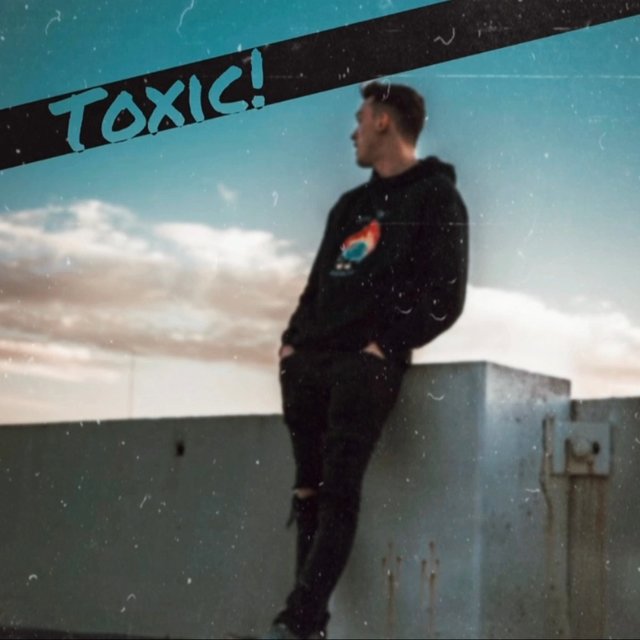 Toxic! (feat. Paris Shadows)