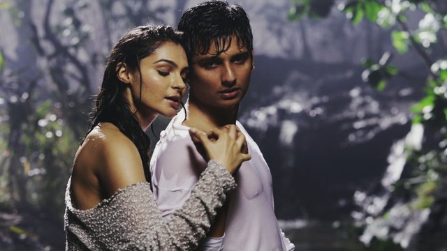 Kadal Naan Thaan (Lyric Video)