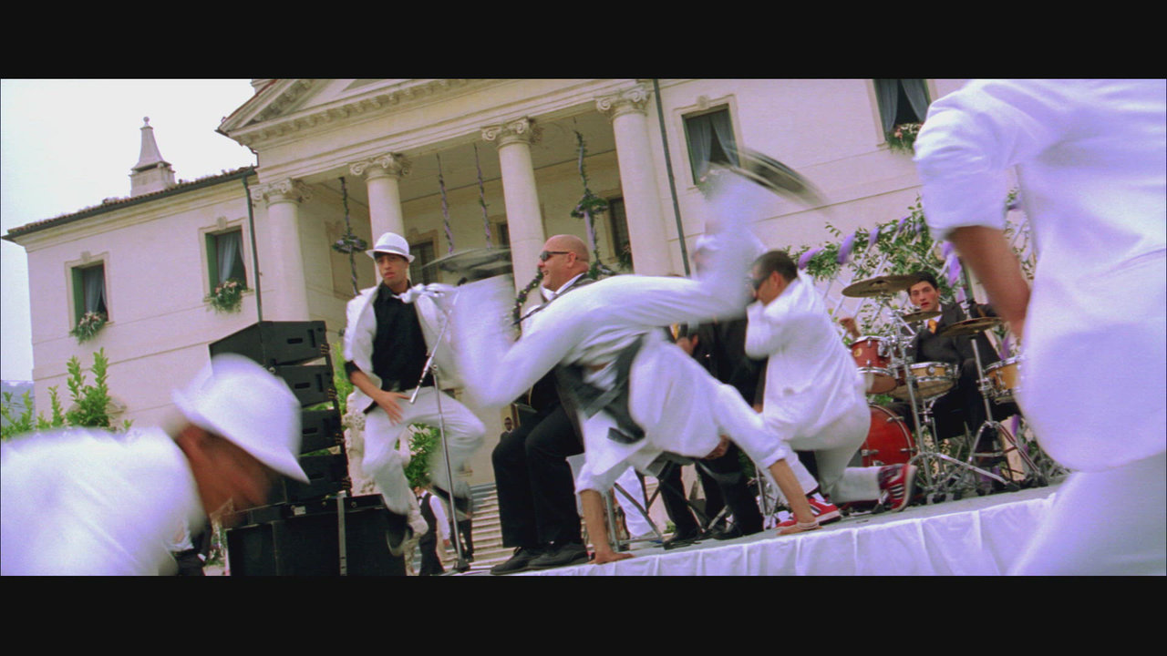 Kambakkht Ishq (From "Kambakkht Ishq")