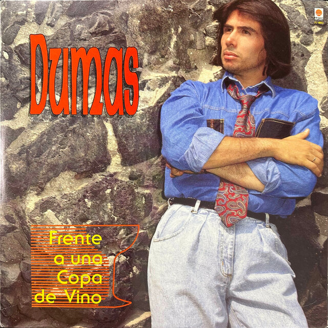 Frente a una Copa de Vino