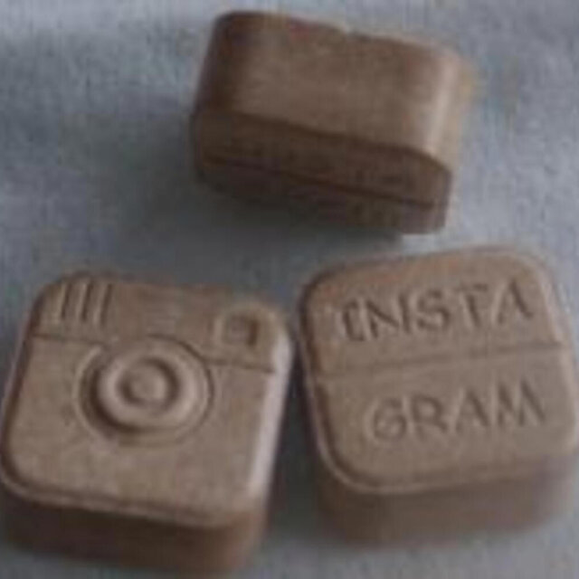 INSTAGRAM