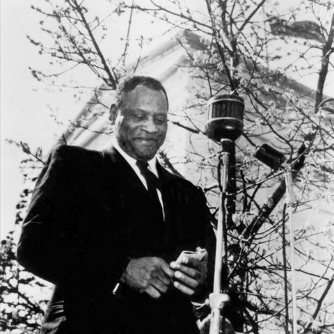 Paul Robeson On Tidal Paul robeson — ol' man river 03:59. paul robeson on tidal