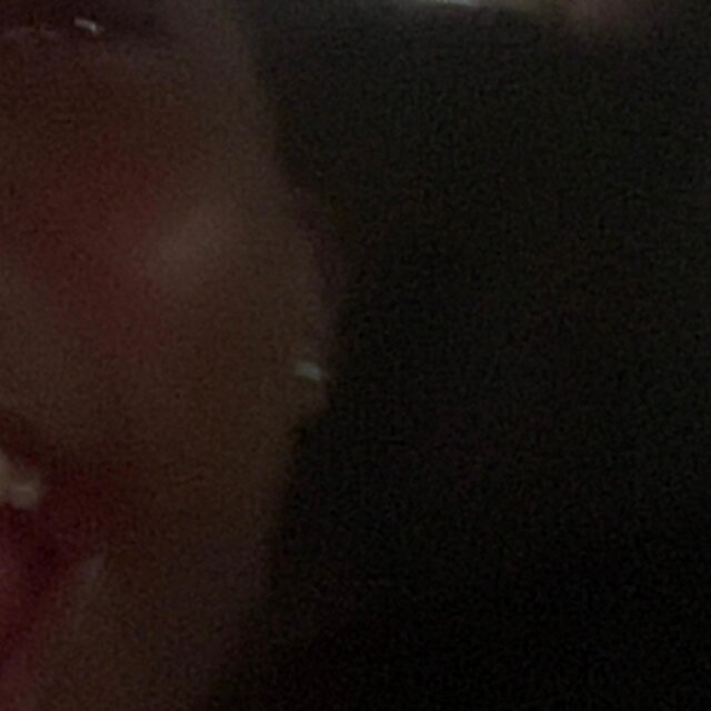 GLOSSY.