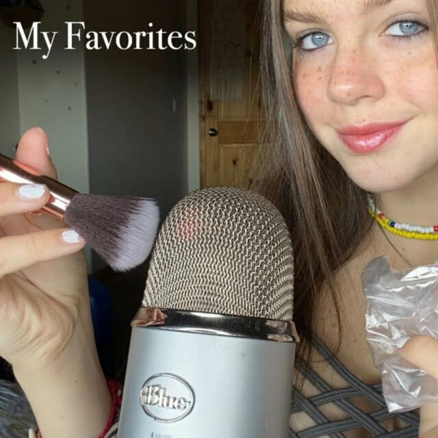 ASMR My Favourite Triggers (Lotion, Makeup, Brushing)
