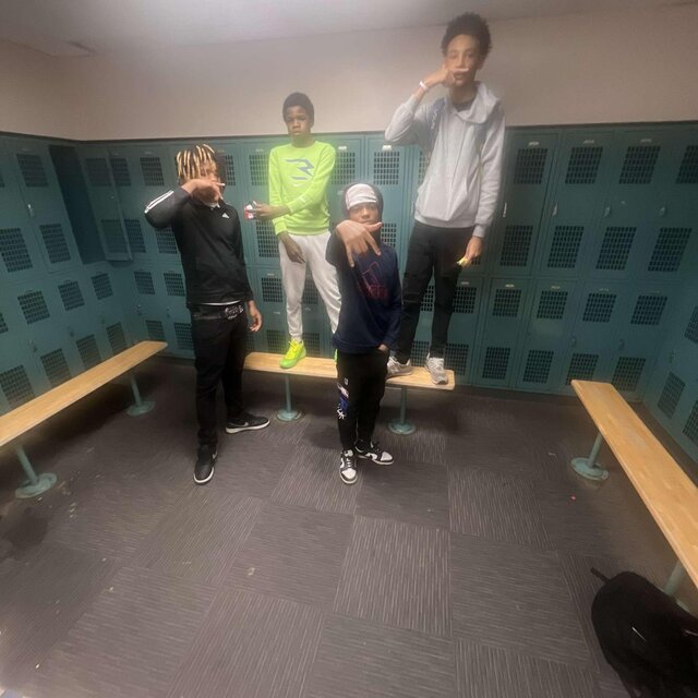 Draggin on shit
