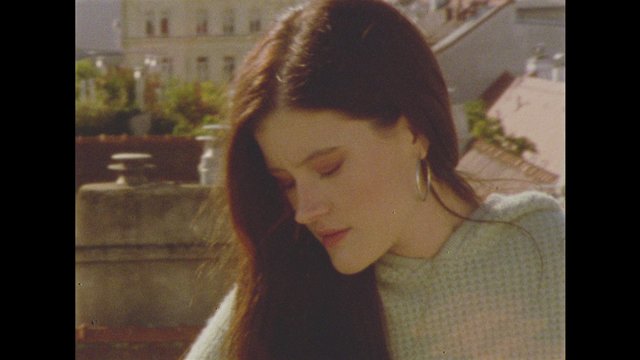Sonne & Mond (feat. Madeline Juno) (Official Video)