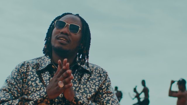 Emi Lo Kan (Official Video)