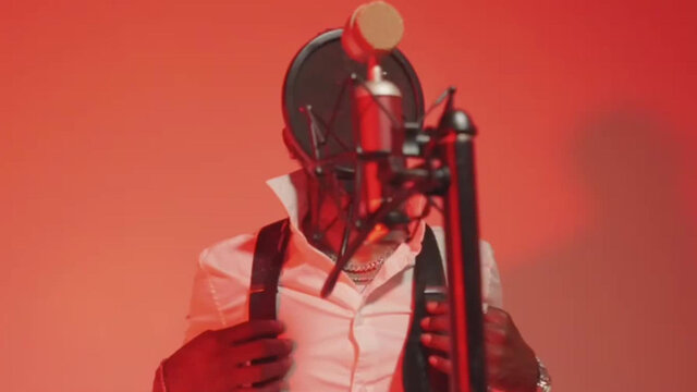 Red-Bottom Flow  (feat. Star shoo)