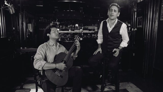Bésame mucho (Official Video)