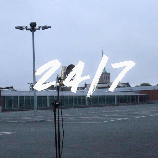 24/7