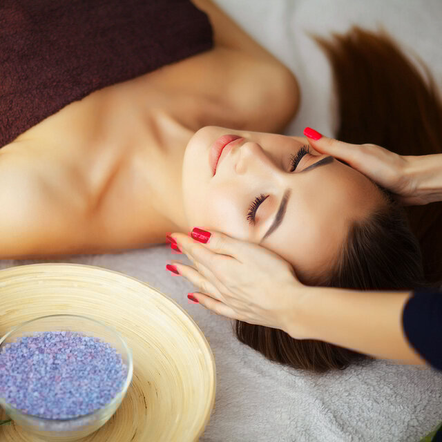 Binaural Serenity: Harmonic Waves for Spa Retreats