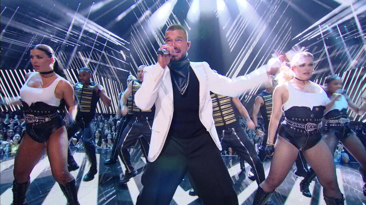 Ricky Martin Performs Latin Icon Medley | 2025 Video Music Awards