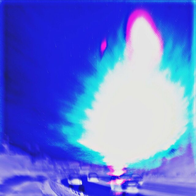 ТЫ СИЯЕШЬ ВО ТЬМЕ