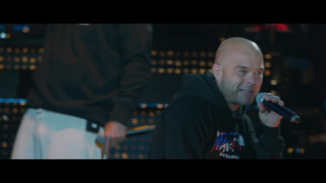 R.O.S.T.O.C.K. (feat. Gabreal, Pussi, Mas Massive, Homez, Marlow, Mauler & Hägi) (Live im Ostseestadion)
