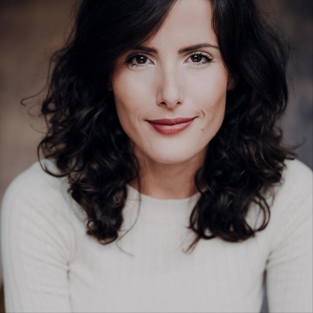 Valeria Gracia Sings the Musical Compositions of George Beilin