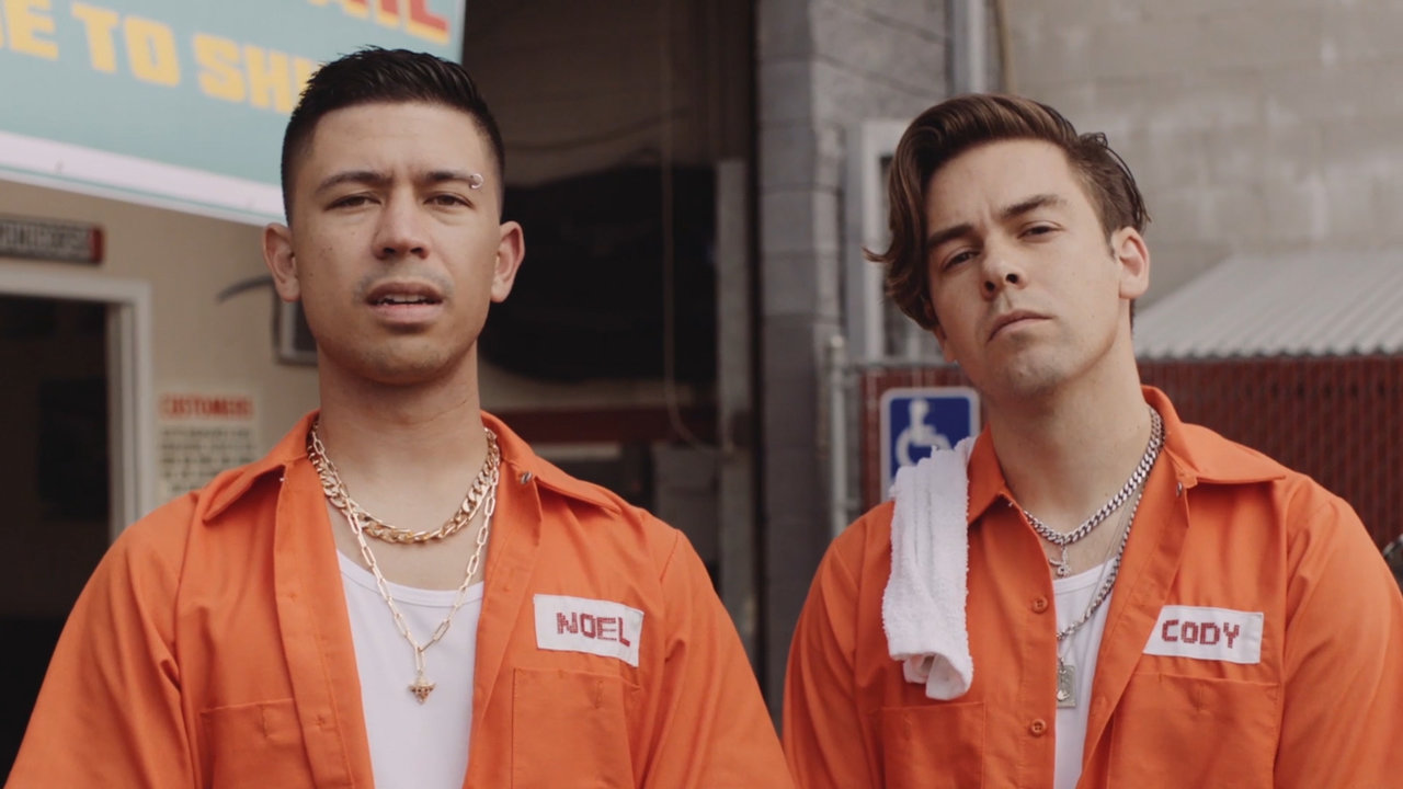Broke Bitch (Official Video)