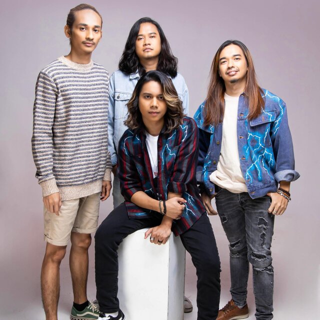 Memburu Impian (LIVE RECORD)