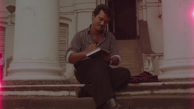 Siru Punnagai (Lyric Video)