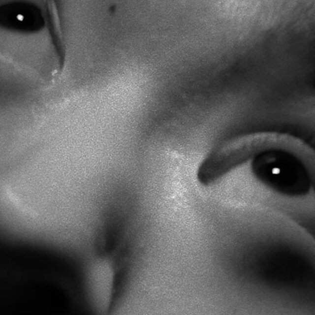 EYE CONTACT
