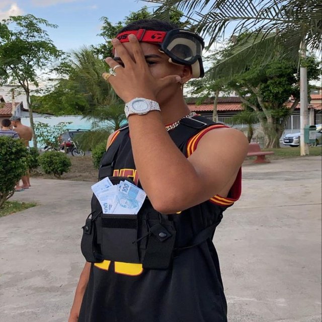 To Com Din na Mão
