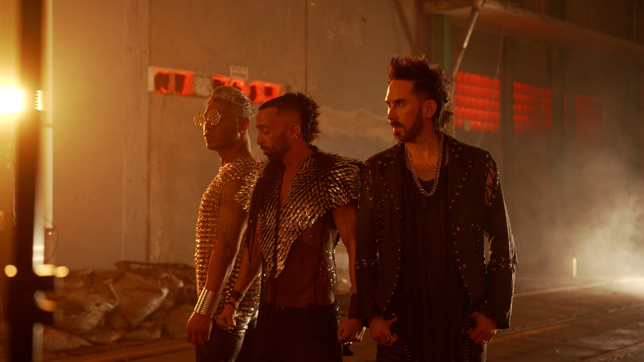 120 (Behind the Scenes)