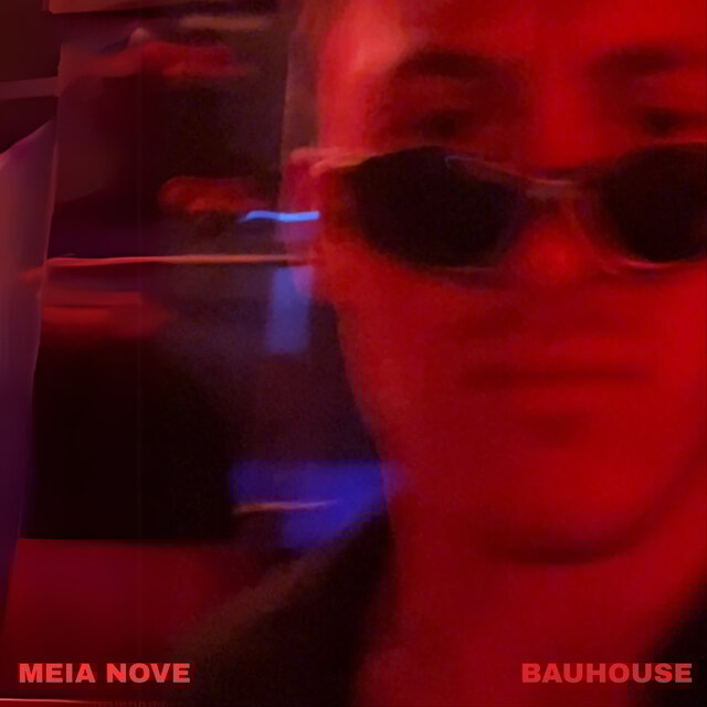 Meia Nove