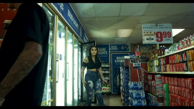 Por La Esquina