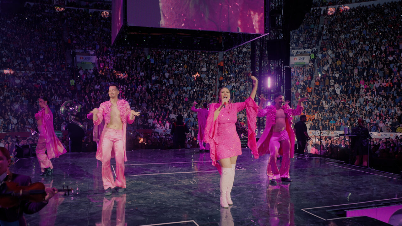 La Bienvenida (En Vivo Desde la Plaza de Toros la México)
