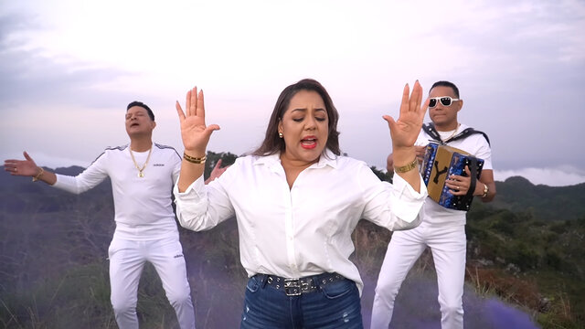 Te Lo Agradezco (Official Music Video)