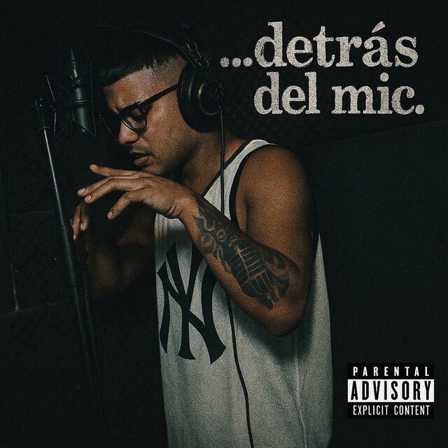 Detras del mic