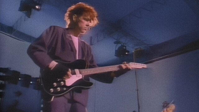 Hold Me Now (Live at the Del Mar Race Track)