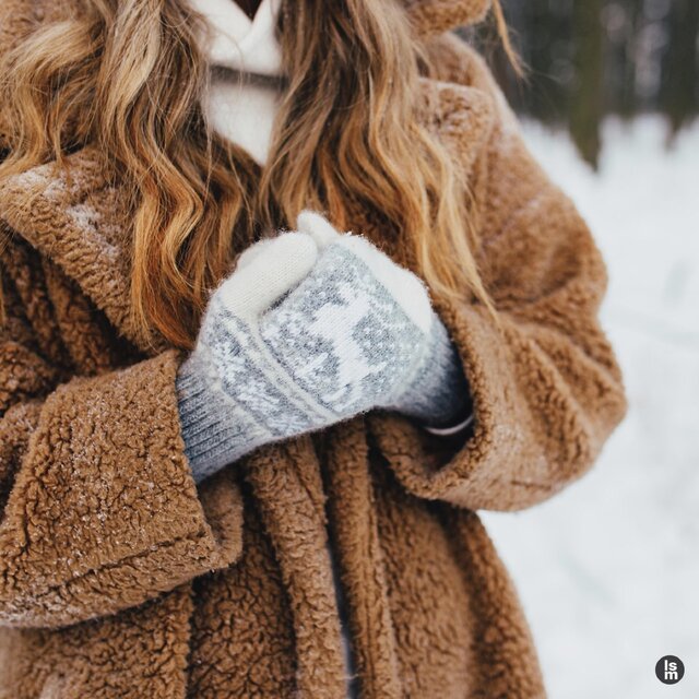 Is it winter now [Let's dress warmly]