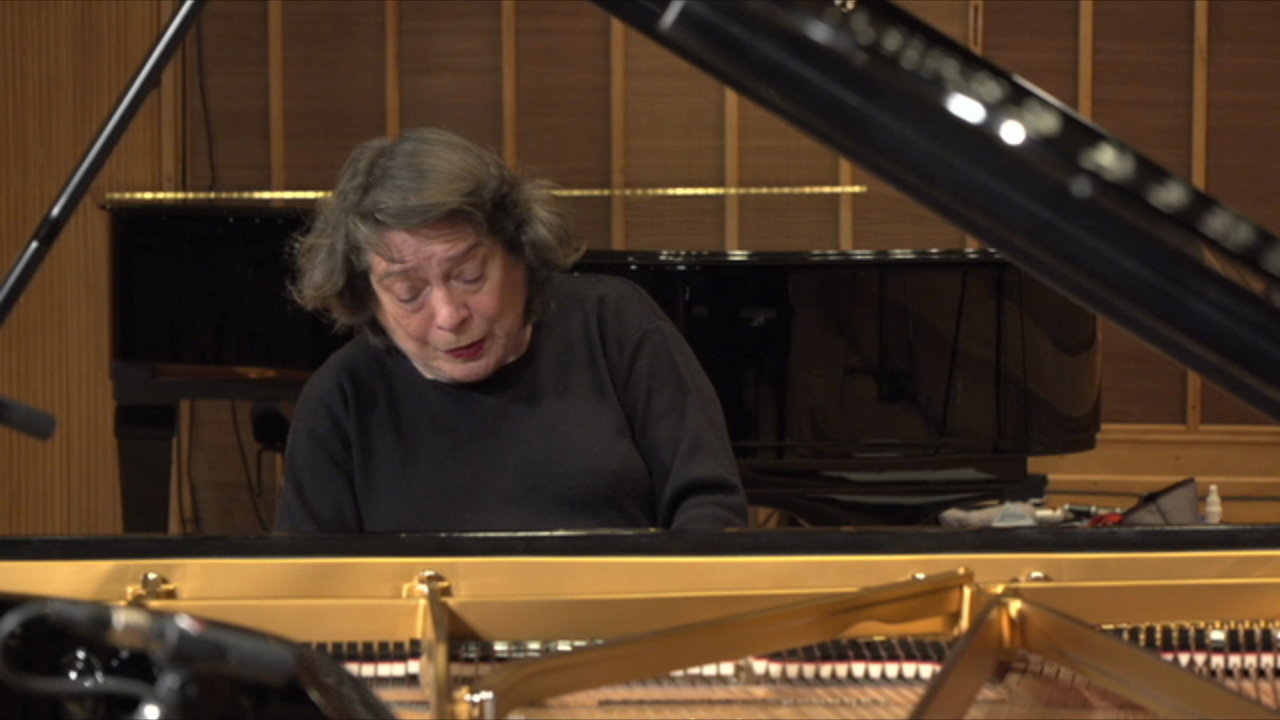 Mozart: Piano Sonata No. 12 in F Major, K. 332: II. Adagio