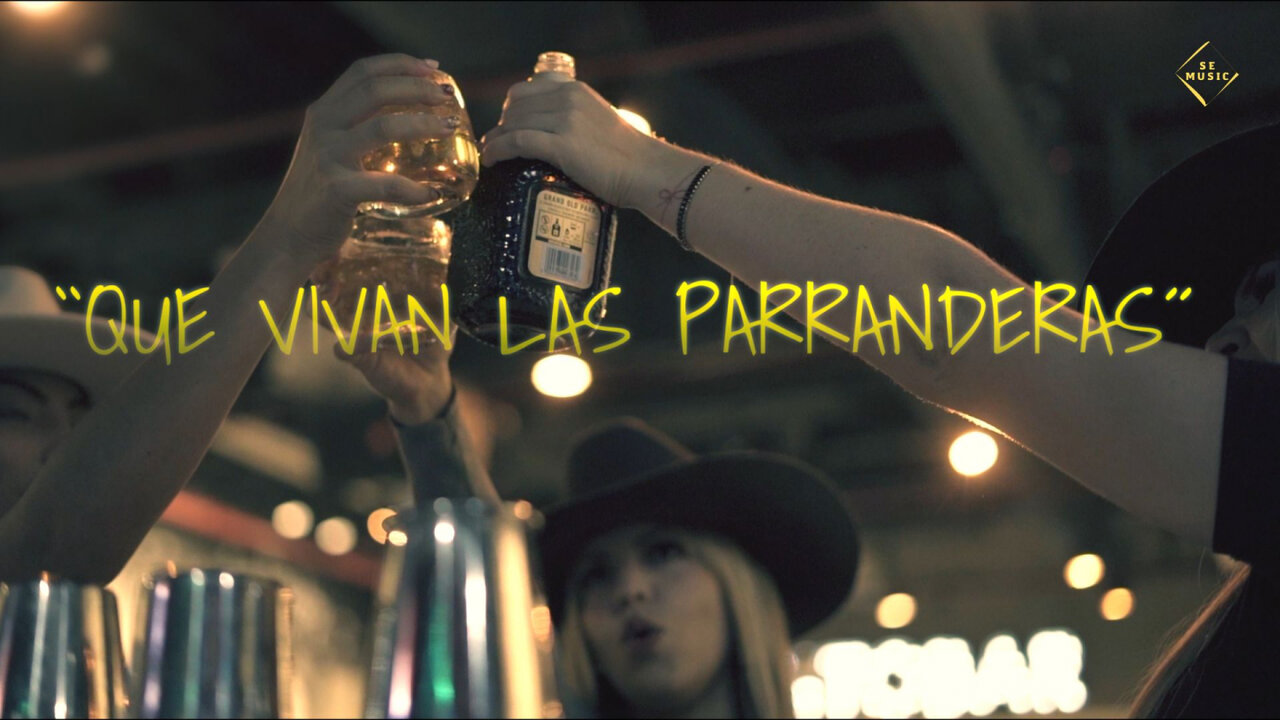 Yenifer Mora - Que Vivan las Parranderas - Vídeo Oficial