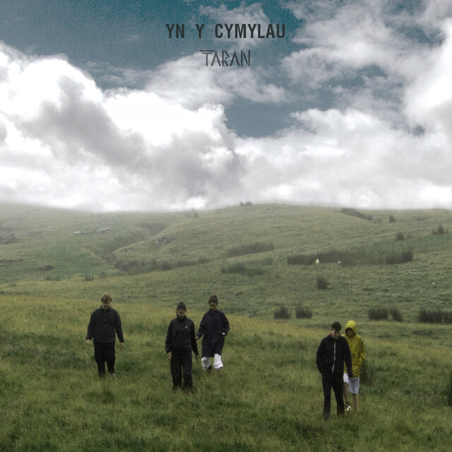 Yn Y Cymylau