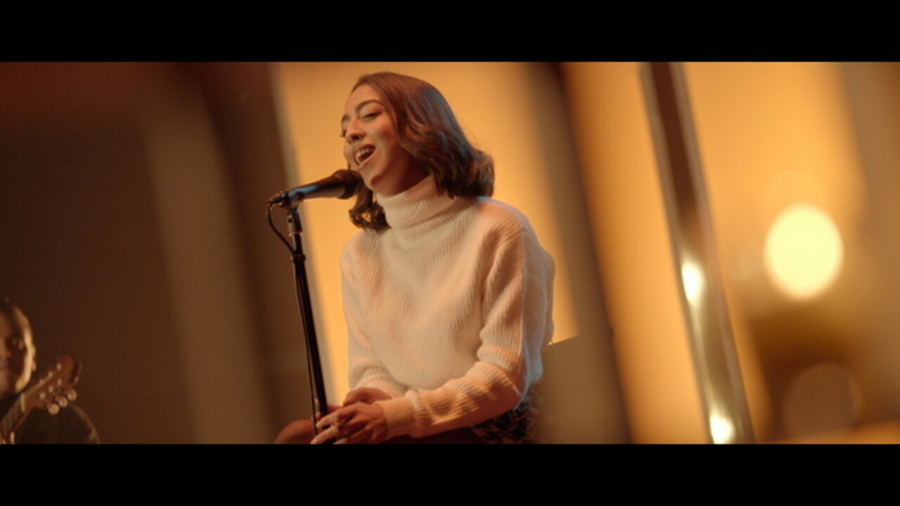 Loin de tes bras / Oumi (Live)