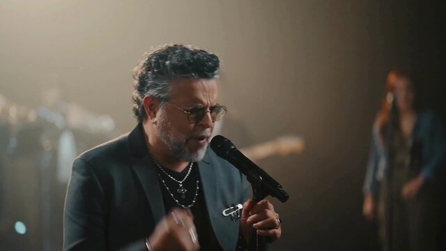 Medley Éxitos: Desesperado / Solo / Compréndelo / Tu No Le Amas Le Temes